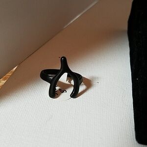 Black Wishbone Ring Size 8